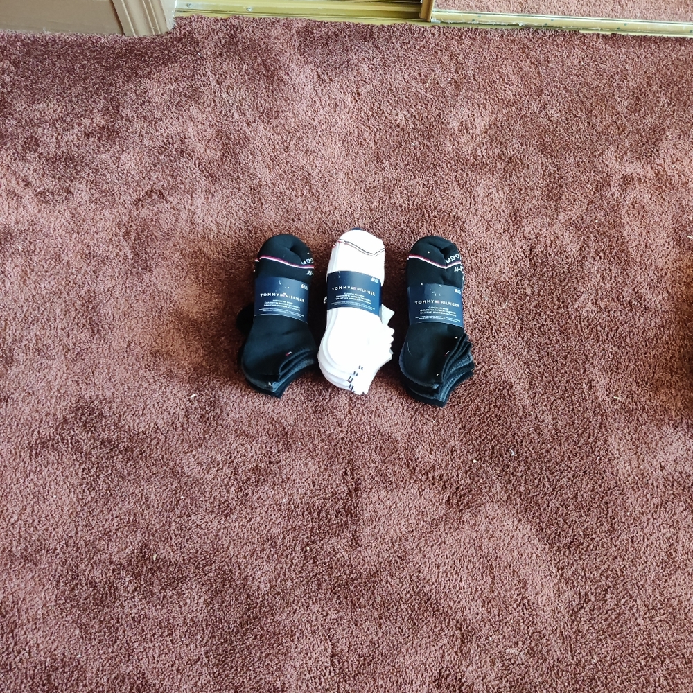 New 6 pack Tommy Hilfiger Socks